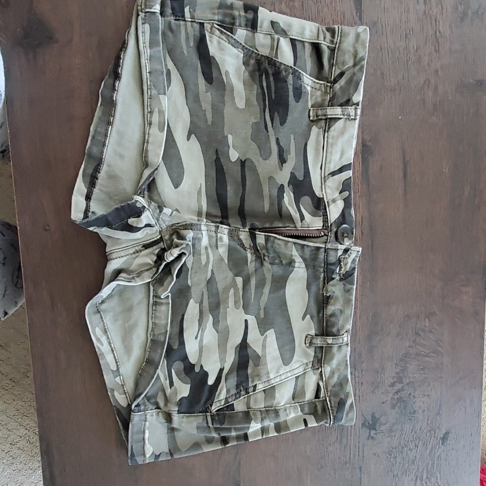Express Camo Low Rise Shortie